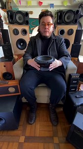 335K views · 6.4K reactions | A caixa de som mais Bem Bolada tá vindo ai!!O apoio dessa transformação monstra é da @poiatorecicla!#caixadesom #caixadesombluetooth #diy #speaker | Biscoito Seno | Facebook