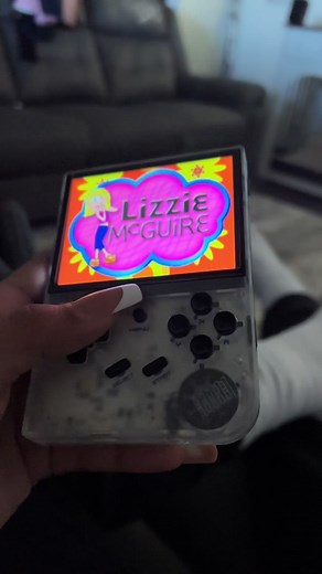 Nostalgic Lizzie McGuire Gameboy Flashback | Makeup by Analiza
