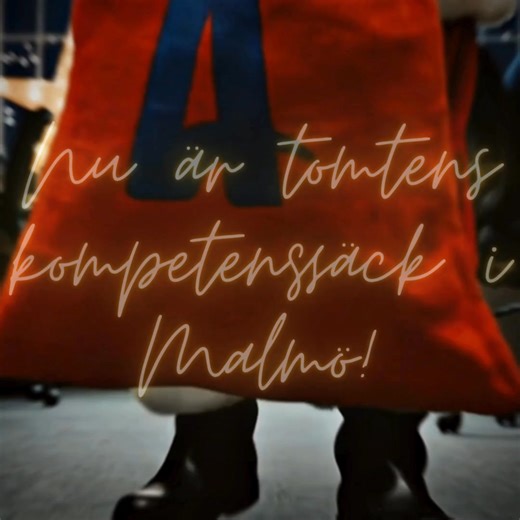 Är det inte lite som julens magi när jultomten och Academicum dyker upp med duktiga och välutbildade praktikanter? Vad kan vara bättre än att säga välkommen ombord? Genom praktik får ditt företag extra perspektiv och ny energi. Samtidigt får en arbetssökande akademiker chansen att växa och komma vidare i sin karriär. Det bästa är att alla hjälper varandra. Så, vilka kompetenser finns i jultomtens säck som just har kommit till Malmö? • civilingenjör i maskinteknik • elektronik- och telekomingenjö