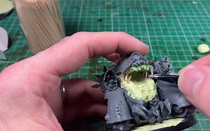 How to kitbash a gross daemonic blighthauler for deathguard 40k, easy steps to a
