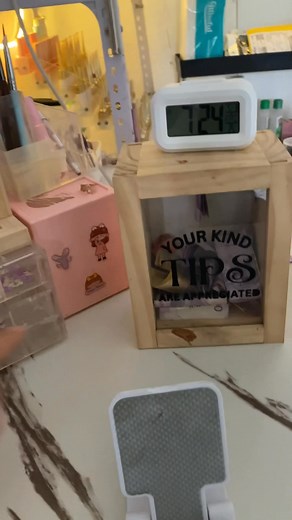 17K views · 306 reactions | Studio tour kinemePanoorin mo para may idea ka pano iset up yung sayo nang hindi ka patayo tayo jan para kang g**go nyan pag patayo tayo ka #fblifestylechallenge #fbreelsfypシ゚viralfbreelsfypシ゚viral #fbreelsfypシ゚ #nailsonfleek #nailtutorial | Dos Marias Nails | Facebook