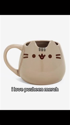 my gf gifted me the pancake plushie a while ago!! #pusheen #cat #pusheencat #merch #gato