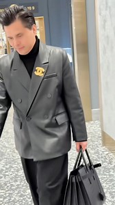 A full black ensemble is the ultimate style cheat code—it's timeless, versatile, and instantly projects confidence. ❤️ #ootd #ootdinspiration #fypシ | Francis Paña Finstad