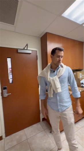 В команде мы работаем с development и коммерческими активами во Флориде: • multifamily • townhome developments • light-industrial / warehouse • mixed-use проекты • участие инвесторов — от $250K Наш фокус — не на процессе, а на управлении переменными, которые формируют итоговую доходность: • NOI (net operating income) • occupancy • сроки • CAPEX • IRR • exit-стратегия Каждый объект — это математика, команда и исполнение. 📲 Text me at 1 (786) 828-0900 Iana Sytnychenko Licensed Real Estate Agent i