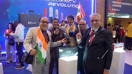 The brand-new iTera-Pro Plus made its official debut at the Prife 4th Anniversary Celebration. During the launch event, Professor Yang Wenjun, Founder of Deshang, attended in person and demonstrated the use of the iTera-Pro Plus at the product booth, giving guests a clear and hands-on understanding of its features. This upgraded iTera - Pro Plus is equipped with intelligent temperature control, a digital smart display system, and six advanced modes designed to meet a variety of needs. Crafted fr