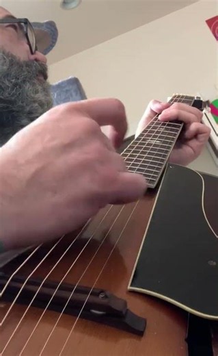Fresh set of Ernie Ball Earthwood’s 002 #guitar #vintage #acoustic #fingerstyle #guitarstrings