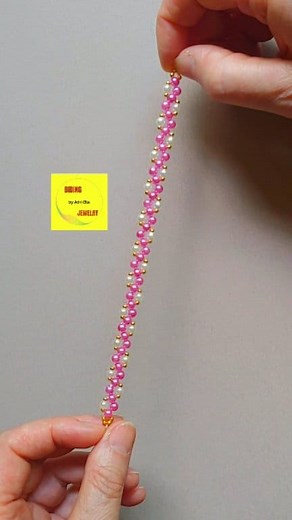 10K views · 284 reactions | Easy bracelet tutorial for beginners. #beadedbracelettutorial #pulseras #handmadejewelry #jewelry #bracelet #gift #giftideas #womenjewelry #womenfashionstyle | Beaded jewelry tutorials | Facebook