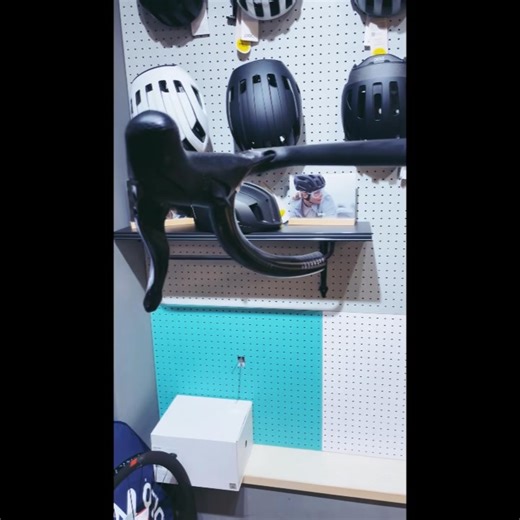 13K views · 114 reactions | [Dream build] 本店第一台 SLR 01誕生！ BMC 2025 TEAMMACHINE SLR 01 搭配 Super Record 13s SCOPE ARTECH 4 Darimo Nexum Drag Selle Itelia SLR 3D 含水壺架、踏板、把手帶 =6.2kg #BMC #teammachineslr01 #climb_bike #dreambuild #velodreambikeshop #唯樂郡單車 #唯樂郡單車士林店 #唯樂郡單車關心您 | 唯樂郡單車 | Facebook