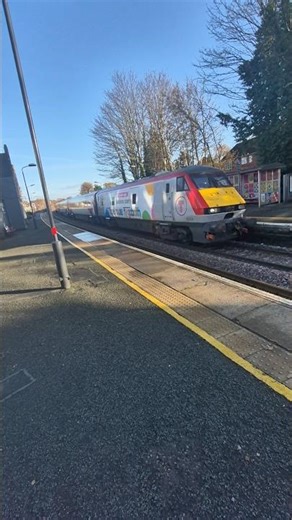 class 197 and tfw class 67 set cross over at Nantwich #train #railwaycontent #trainspotting #railway