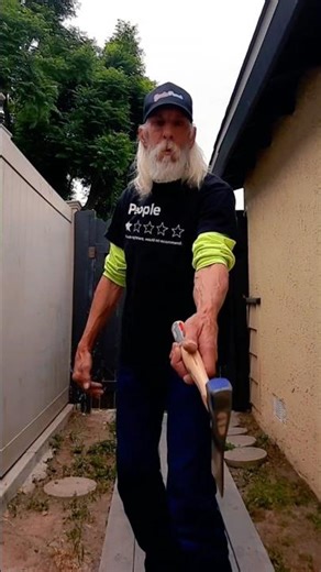 Hatchet Spinning Master! #amazing #hatchet #tricks