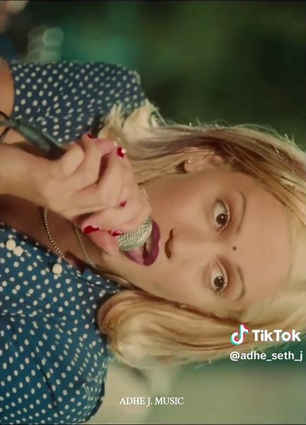 Don't Speak - No Doubt #dontspeak #noboubt #music #ADHEJMUSIC #rolitas #2000s #lml #foryou #paratii #buenamusica #fyp #fypツ #rock #paratiiiiiiiiiiiiiiiiiiiiiiiiiiiiiii #paratodos #