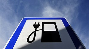 Electric cars can help combat climate change: study