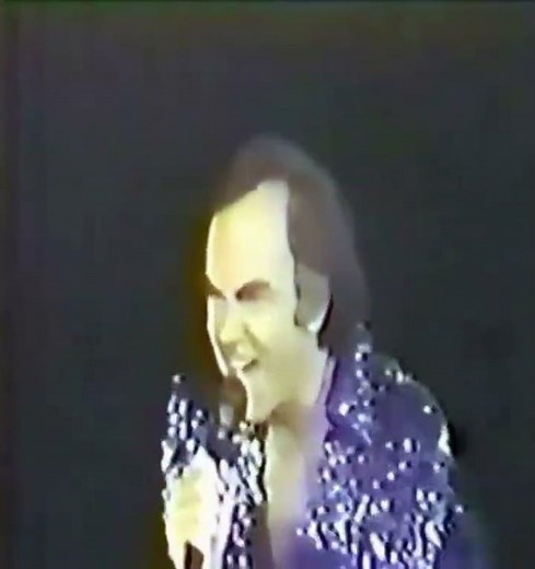 OTD in 1986 Neil Diamond 's Hot August Night Shows at the Greek #neildiamond #greektheatre #concert