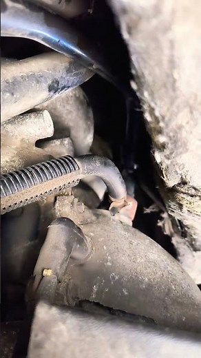 2002 f150 4.6 pcv valve hose elbows.