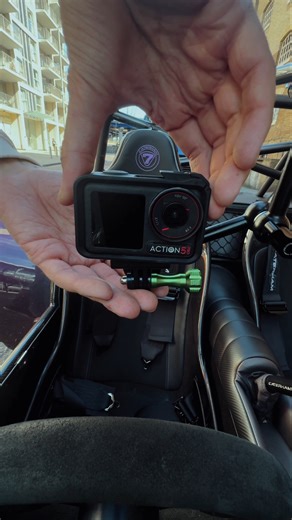 3.5K views · 22 reactions | Osmo Action 5 Proのマグネットマウント機能で、車のドライブをさまざまな角度から撮影可能に。よりスリリングで没入感のある体験を楽しもう！ : IG/opticalwander #DJI #DJIOsmoAction5Pro #actioncamera #アクションカメラ | DJI | Facebook