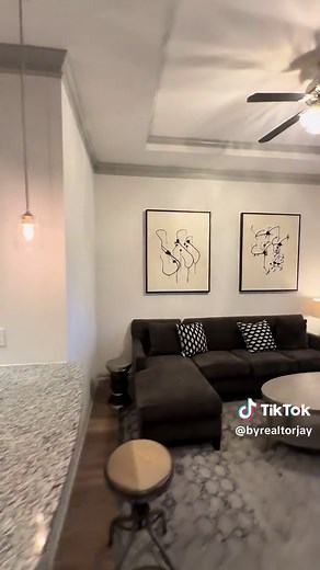 Explore This Atlanta 1 Bed 1 Bath Apartment Tour