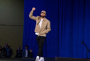 Watch the new teaser-trailer for the Eminem fan documentary 'Stans'