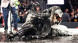 WWE RAW - 2021 - Raw #1492 (格闘) | 無料動画・見逃し配信を見るなら | ABEMA