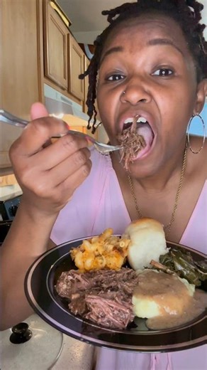 The best Mississippi crockpot pot roast I ever made 🔥🔥