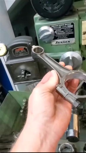 88K views · 1.2K reactions | Setting the vertical oil clearances on the 302 Ford connecting rods. #302ford #mustanglife #machineshop #vancouverbc #langleybc #engineering #engineswap #engineshop #enginebuilding #HelpWanted | Jayson Mcconville | Facebook