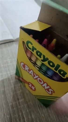 24 crayola crayons dance