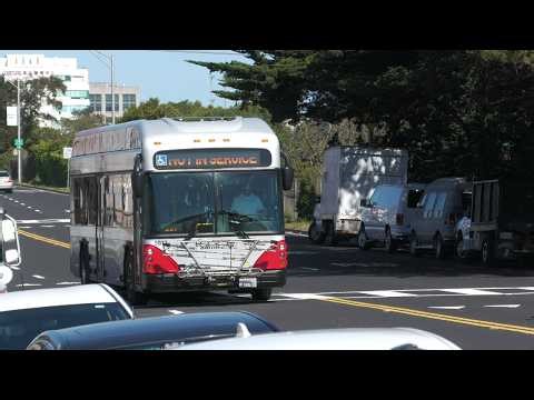 ⁴ᴷ⁶⁰ SamTrans - Gillig Low-Floor Plus EV 40' Not in Service #5012