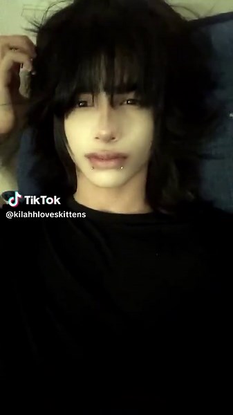 Exploring Tokyo Ghoul: The Emo Culture Phenomenon