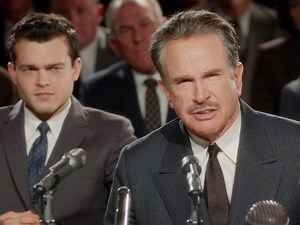 How Warren Beatty has fallen from grace: He is still Hollywood royalty but for the first time in his illustrious career, he is beginning to look a little tarnished