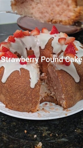 The Best Strawberry Pound Cake, made with BOX cake mix.🤤😋 🍓 Strawberry Pound Cake Ingredients: 1 box Duncan Hines butter recipe cake mix 1 box strawberry instant pudding or Jell-O gelatin (3 oz) 1 Cup All Purpose Flour 1 1/2 Cups of Sugar 5 large eggs ( room temperature) 1 cup fresh strawberries, finely pureed (about 8–10 berries) 3 Sticks of butter ½ cup sour cream (adds moisture & richness) ½ cup buttermilk (or whole milk) 1 tsp vanilla extract 1 Tbsp strawberry extract Instructions: Prehea