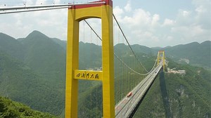 Bold Construction Move: How China Used a Rocket to Build 1,000-Meter Bridge