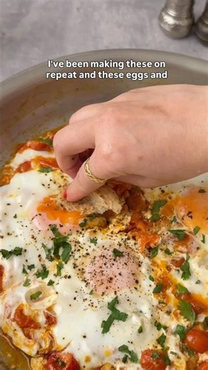 Eggs and tomatoes