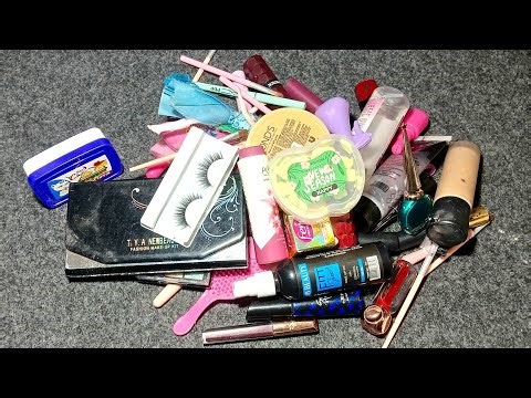 “I Opened a Mystery Makeup Box 😍💄 | You Won’t Expect This!”