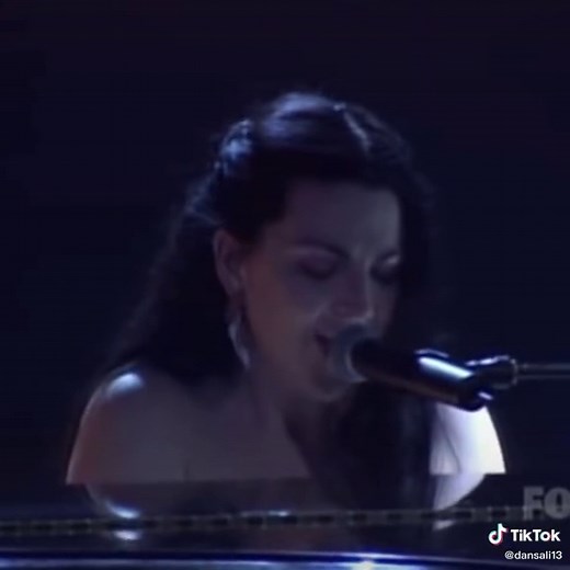 Evanescence Live Performance of 'My Immortal' at Billboard Awards