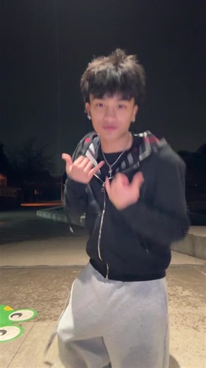 jus call us @Ryan @Xander @Joaquin | dc: me #jamesamess | dont call the cops just call us