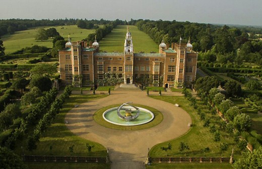 Hatfield House - Firework Champions