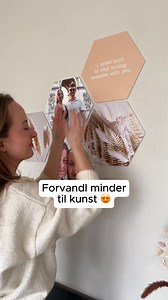 Med Modulari laver du nemt den flotteste fotocollage. Hæng op uden at bore med selvklæbende magneter. Nemt at udvide og opdatere. ✔️ Sekskanter, cirkler & firkanter ✔️ På forex, aluminium eller plexiglas ✔️ Velegnet til alle vægge ✔️ 3 års ophængningsgaranti | Modulari
