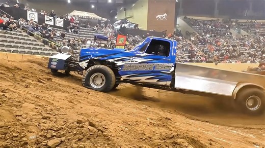 Video of the night. Kentucky Invitational #tractorpulling #TruckPulling #fortheloveofpulling | For The Love Of Pulling