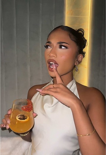 Girls Night Out: Fun and Dancing at the Club