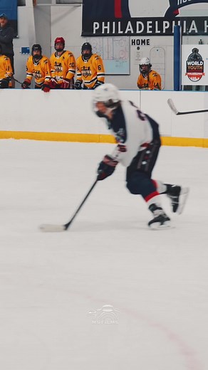 With the heartbreaker 💔 celly