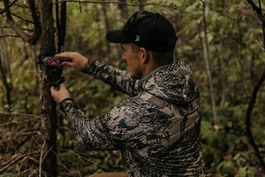 Archery Hunting Cellular Trail Camera Guide for 2025