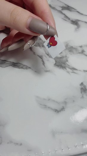 簡単なネイルチップへの写真の貼り方