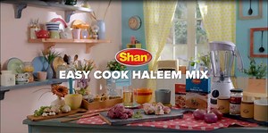 With Shan’s Easy Haleem Mix, cooking Haleem is not so problematic anymore! Watch this scrumptious recipe video and delight in the delicious #AuthenticTraditionalTaste with Shan. #TasteHappiness #KhushiyanChakhLo #TastySundays #ShanChaatMasala | Shan Foods