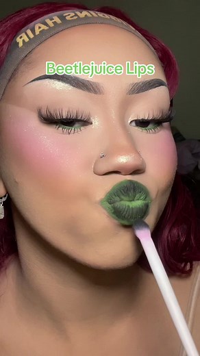 Hello Adri's Beetlejuice Makeup Tutorial