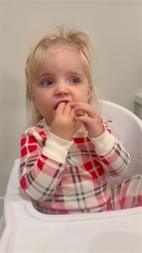 Chomping on string cheese like it’s a hot dog. How to not eat string cheese 🤣 #reelsvideoシ | Blendedlikefamily