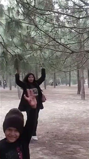 #song haste haste kat jaaye raste by Neelam