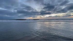 OBX Sunrise Southern Shores NC September 24, 2023 64 degrees Sw at 18 mph | OBX Sunrise