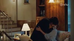 เรื่องจูบต้องไว้ใจท่านฮาแบ็ค จูบวนไป จูบตั้งแต่บันไดยันโซฟา โอ้ยยยยยยย แซ่บ!!! ▶ดูฉากนี้ต่อ เรื่อง The Bride of Habaek EP.14 ที่ Viu >> http://bit.ly/329plNb ▶ดูตั้งแต่ EP.1 >> http://bit.ly/2XslgVK | Viu Thailand