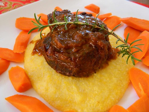 How To Cook And Serve Cornmeal Polenta