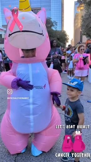 Wow!!! This year's @komenracesandwalks in downtown Houston was amazing!! From the stories of your fight against the disease, the dove release, and hanging out with the most wonderful @melissawilsonfox26 - I am so moved by today's Race for the Cure. Thank you for letting me take part! Thank you for showing up in your best pink outfits! I love you all 💗 | KPRC2 Haley Hernandez