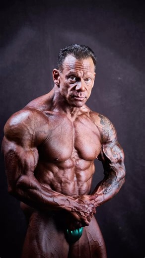 Vinny Galanti | - Cool shot! Backstage at the Masters Baltimore Pro #mastersbodybuilding #ifbbmasters #over40bodybuilding | Instagram
